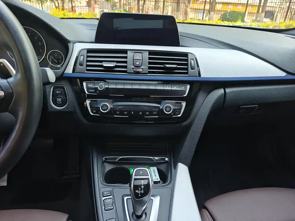 BMW 3 Series 2019 320i M Sports Package купить на сайте DeffCars