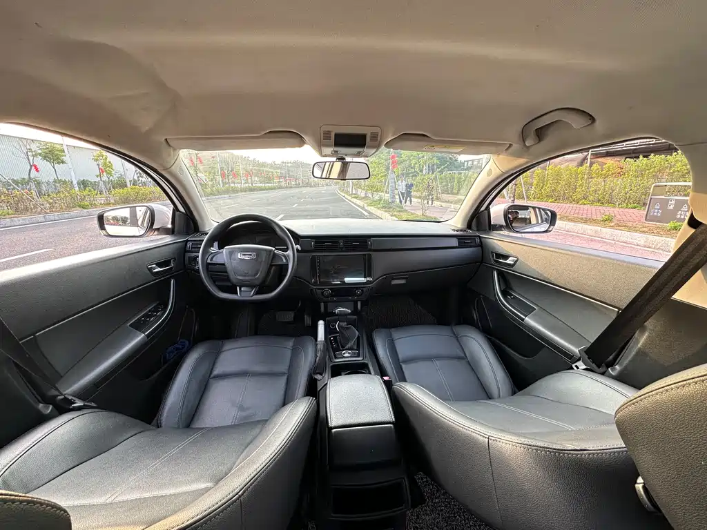 Qoros 3 2018 Sedan 1.6L Automatic Leading Type купить на сайте DeffCars