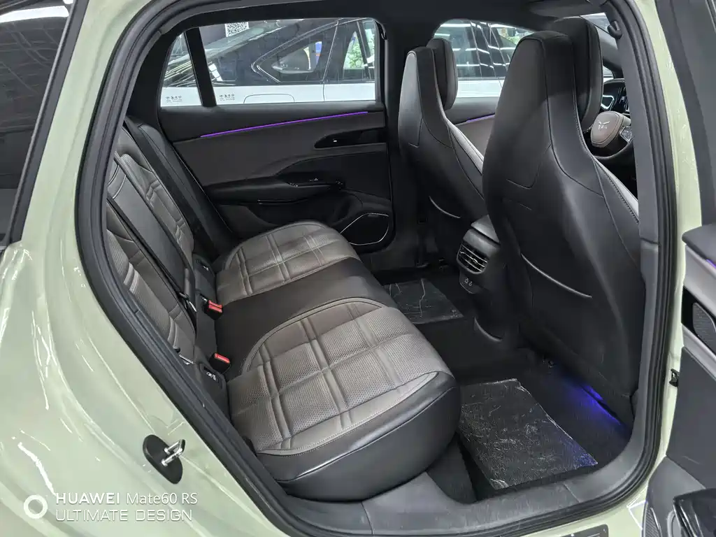 Hongqi EH7 2024 690 Pro купить на сайте DeffCars