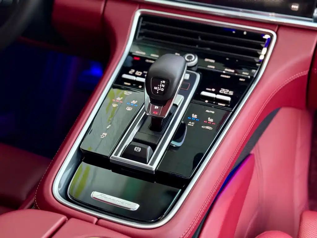 Panamera 2023 Panamera 2.9T Platinum Edition купить на сайте DeffCars