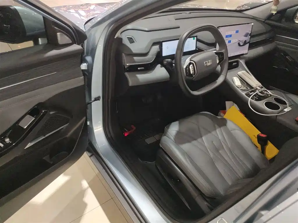 Galaxy L6 2025 EM-i 140km Starship Edition купить на сайте DeffCars