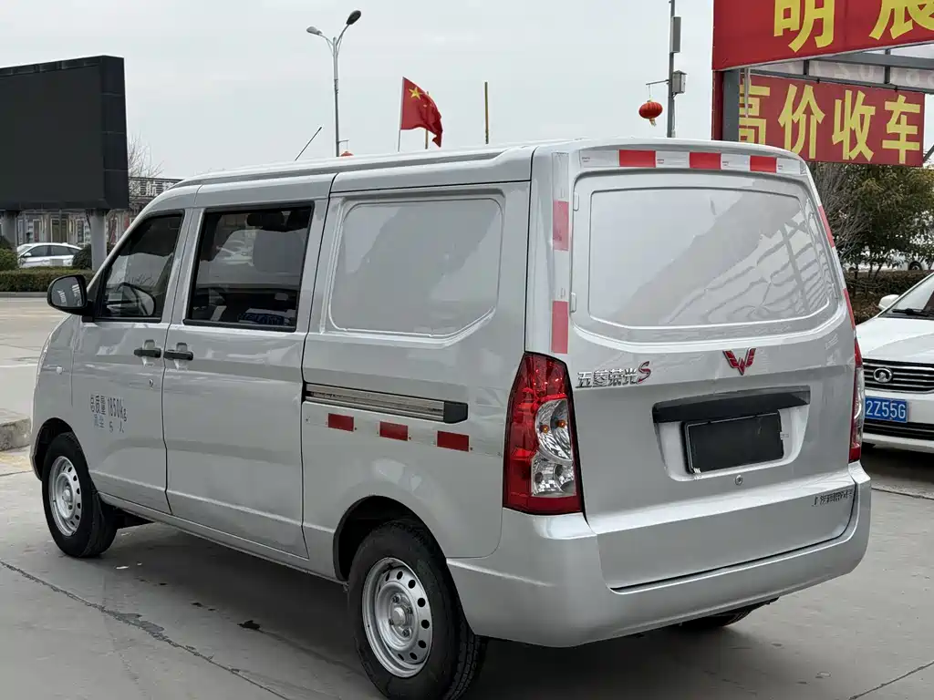 Wuling Rongguang S 2021 1.2L standard window-sealed car, air-conditioned version, 5-seat LSI купить на сайте DeffCars
