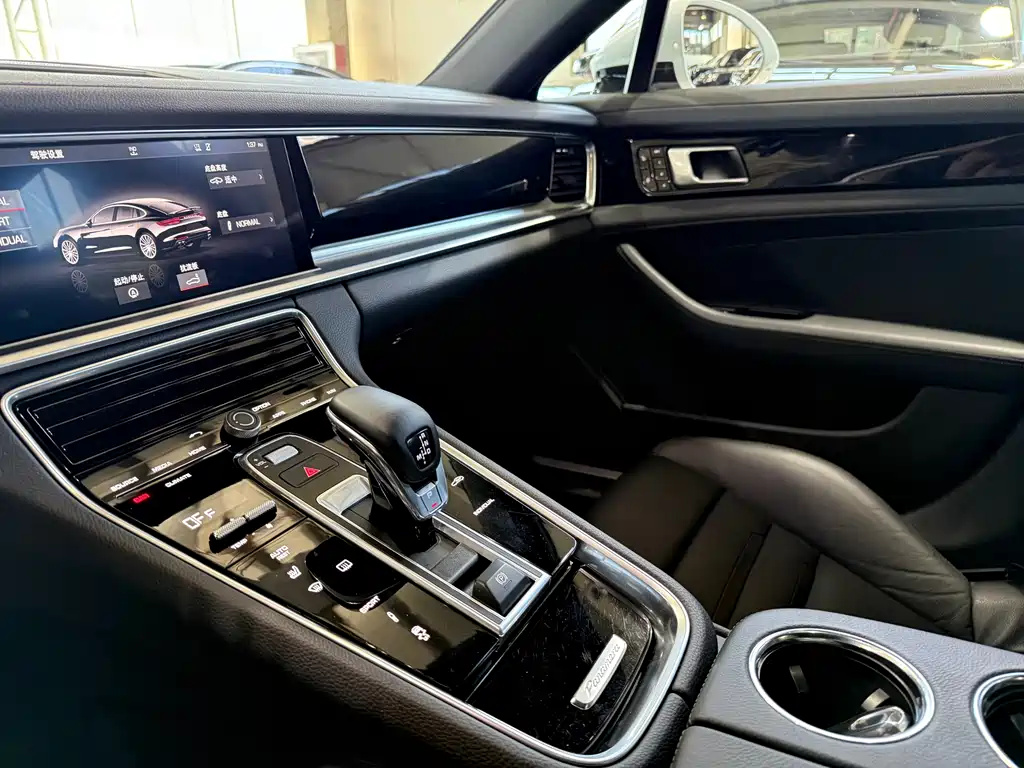Panamera 2017 Panamera 4 Sport Turismo 3.0T купить на сайте DeffCars