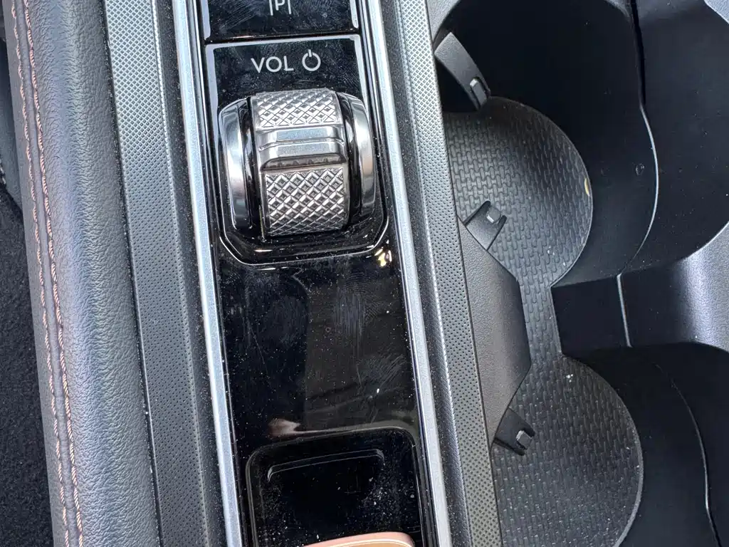 Lincoln Z 2025 2.0T Premium Edition купить на сайте DeffCars