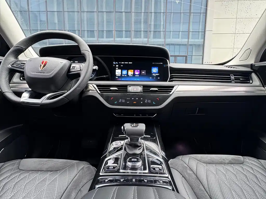 Hongqi HS5 2022 2.0T Zhilian Qixiang four-wheel drive version купить на сайте DeffCars