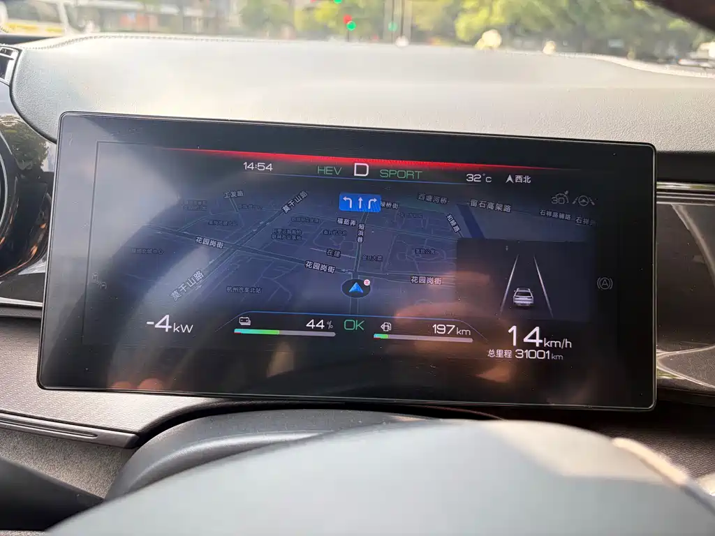 Corvette 07 2023 DM-i 100KM Premium Type купить на сайте DeffCars
