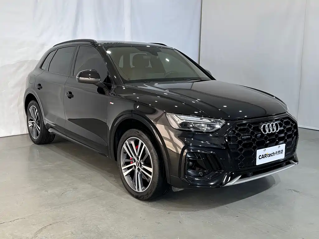 Audi Q5L 2024 40 TFSI luxury and dynamic model купить на сайте DeffCars