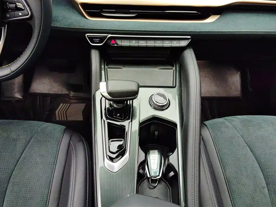 Xingyue L 2021 2.0TD high-power automatic four-wheel drive flagship model купить на сайте DeffCars