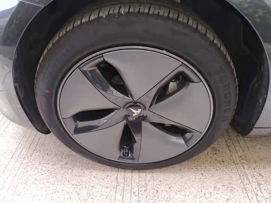 Model 3 imported 2019 long range rear drive version купить на сайте DeffCars