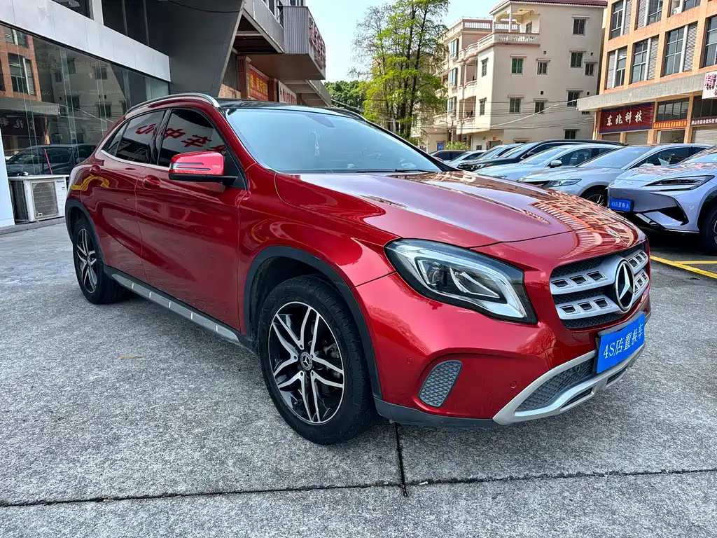 Mercedes-Benz GLA 2018 GLA 200 Fashion Model купить на сайте DeffCars