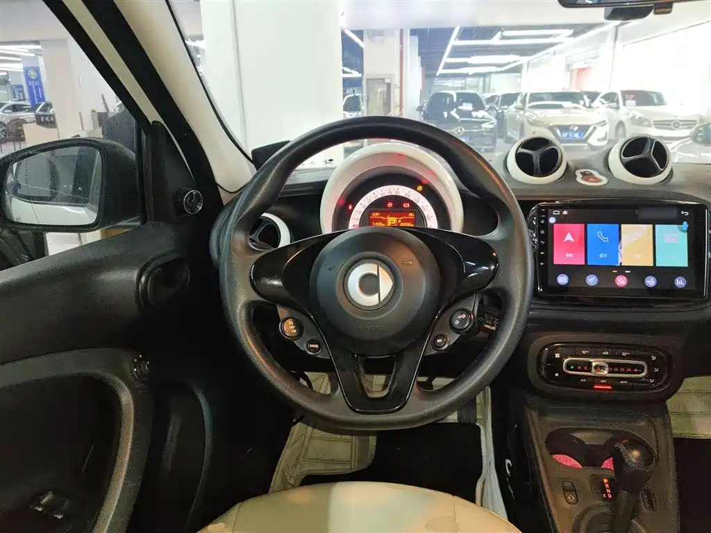 smart forfour 2018 1.0L 52kW smart version купить на сайте DeffCars