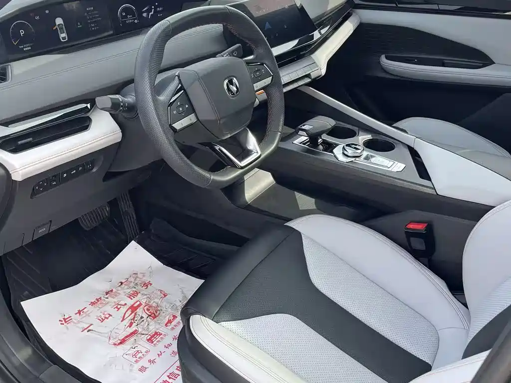 Changan UNI-V Smart Electric iDD 2024 Blue Whale Smart iDD 136km Smart Model купить на сайте DeffCars