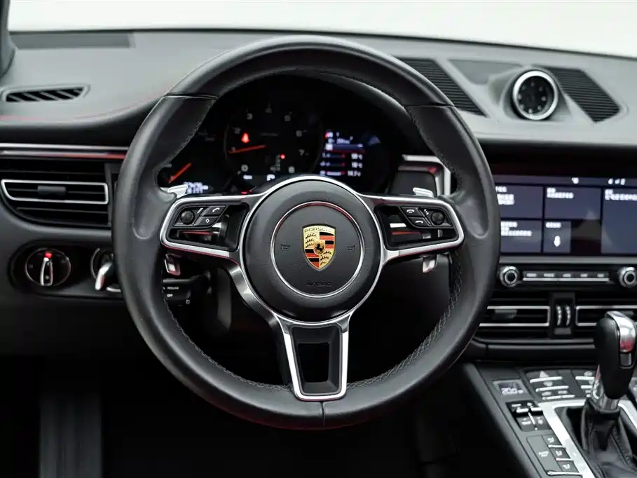 Macan 2018 Macan 2.0T купить на сайте DeffCars