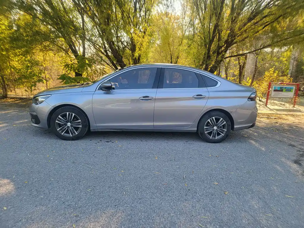 Peugeot 308 2016 1.6L automatic luxury version купить на сайте DeffCars