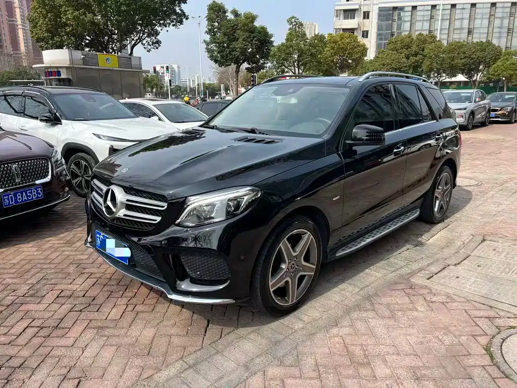 Mercedes-Benz GLE 2018 GLE 400 4MATIC Collection Edition купить на сайте DeffCars
