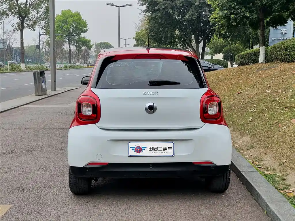 smart forfour 2018 1.0L 52kW passion version купить на сайте DeffCars