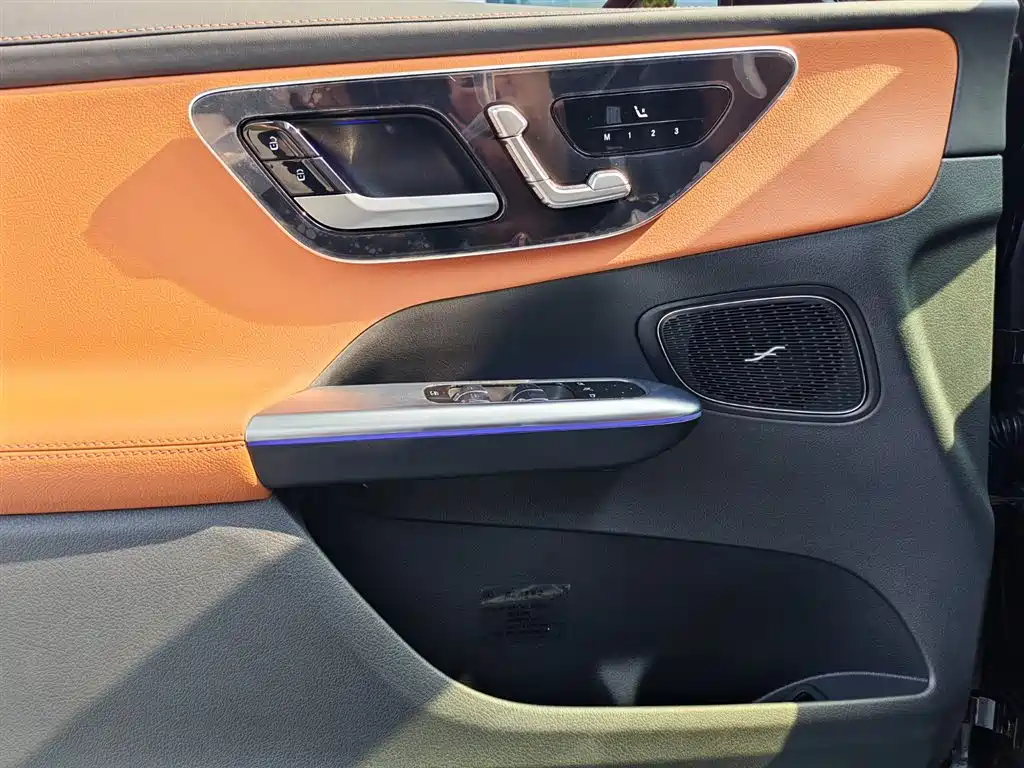 Mercedes-Benz GLC 2025 facelift GLC 300 L 4MATIC dynamic 5-seater купить на сайте DeffCars