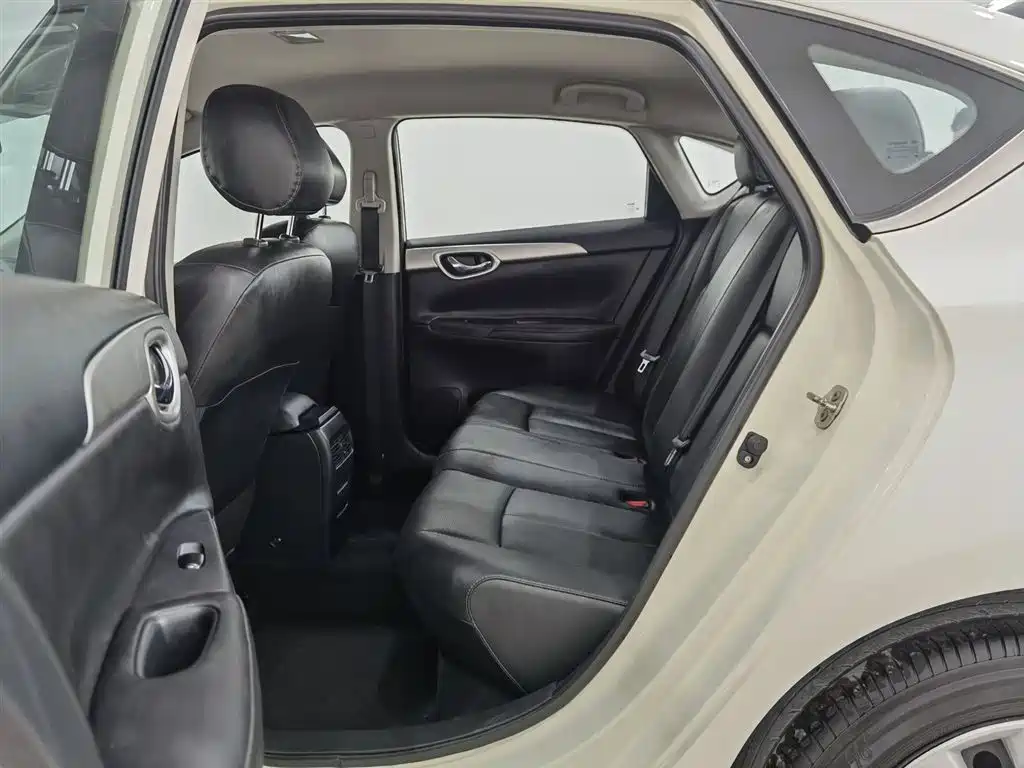 Sylphy 2021 Classic 1.6XE CVT Exclusive Edition купить на сайте DeffCars