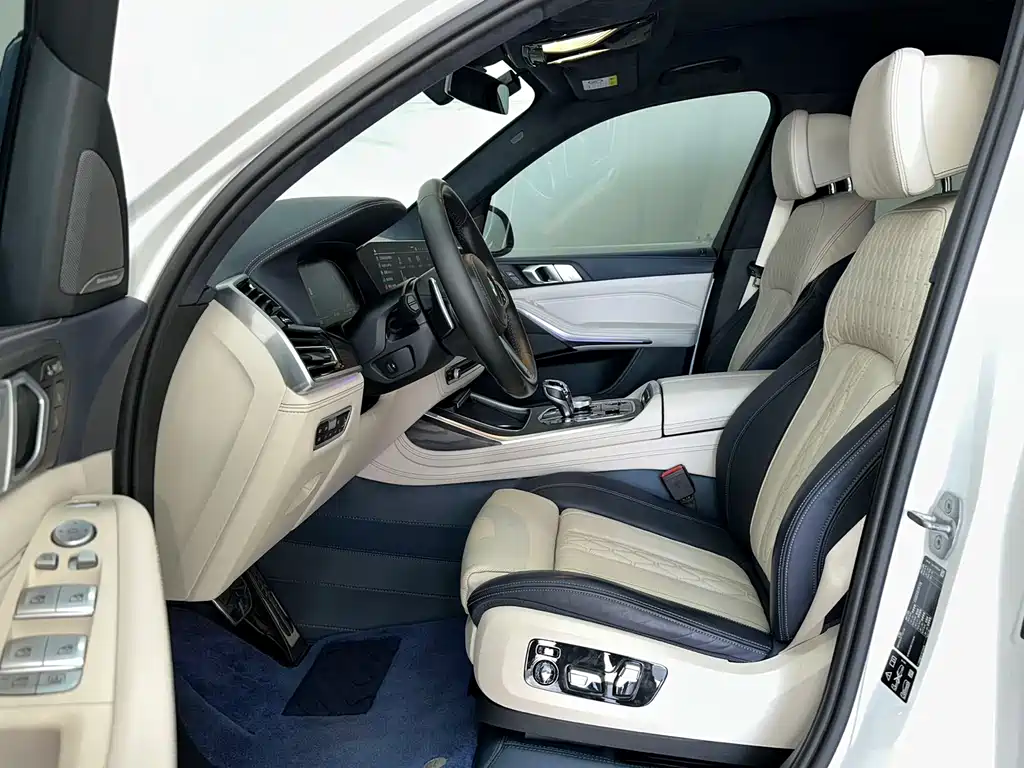 BMW X7 2019 xDrive40i Exclusive M Sports Package купить на сайте DeffCars