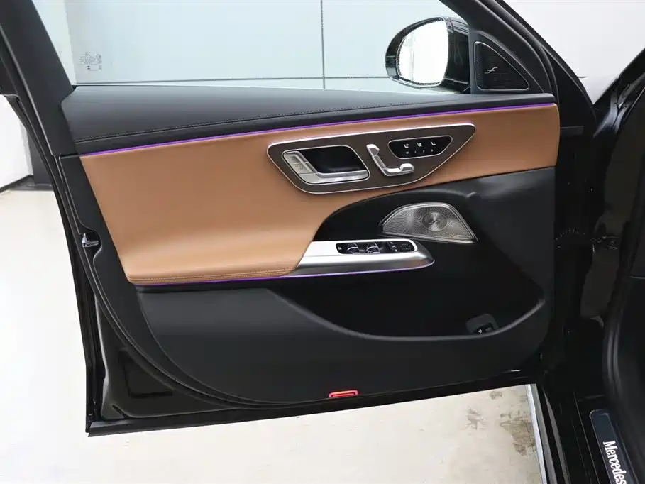 Mercedes-Benz E-Class 2026 E 300 L Luxury Model купить на сайте DeffCars