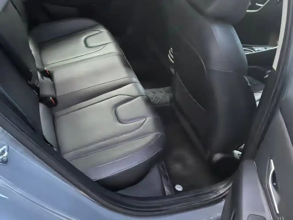 Elantra 2022 1.5L CVT LUX Premium Edition купить на сайте DeffCars
