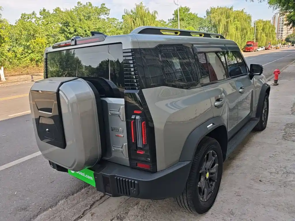 Jietu Traveler 2023 2.0T four-wheel drive crossover PRO купить на сайте DeffCars