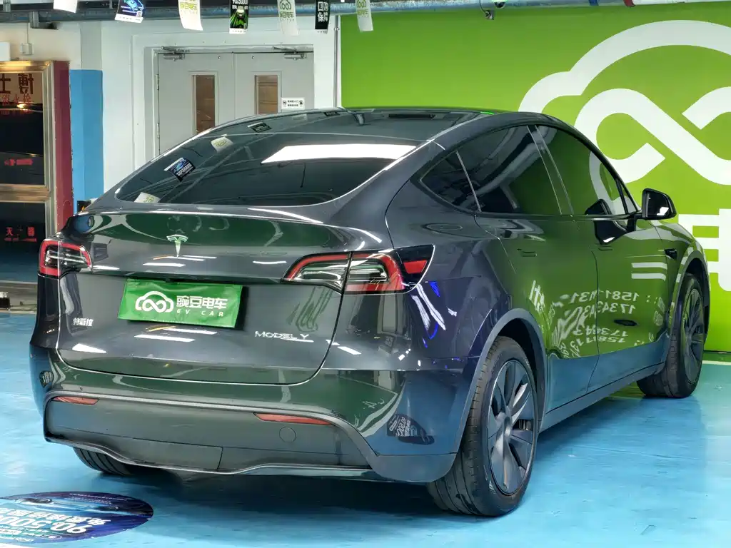 Model Y 2024 rear-wheel drive version купить на сайте DeffCars