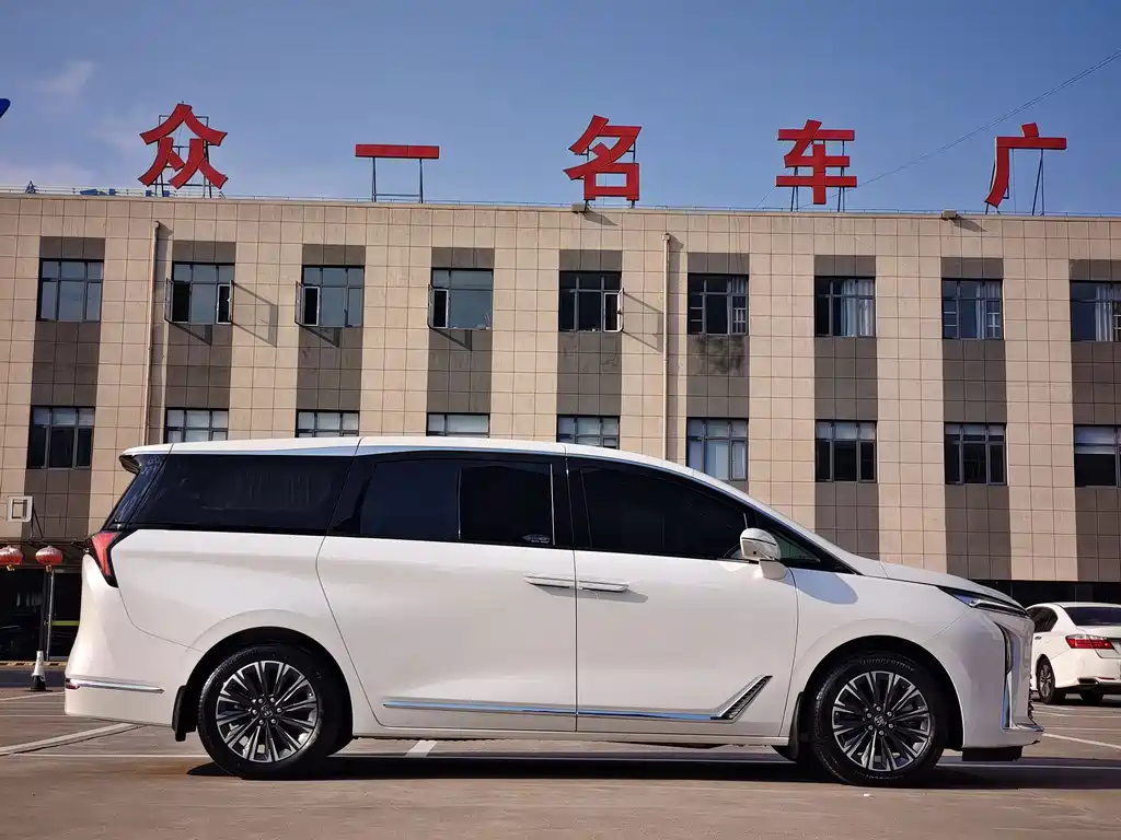 Buick GL8 2025 Lu Zun Smart Edition купить на сайте DeffCars