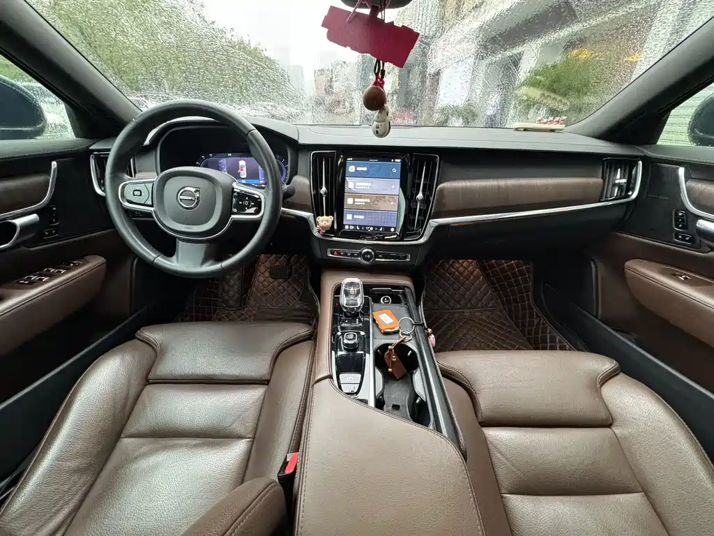 Volvo S90 2023 B5 Zhiyuan Luxury Edition купить на сайте DeffCars
