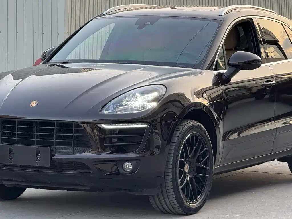 Macan 2017 Macan 2.0T купить на сайте DeffCars