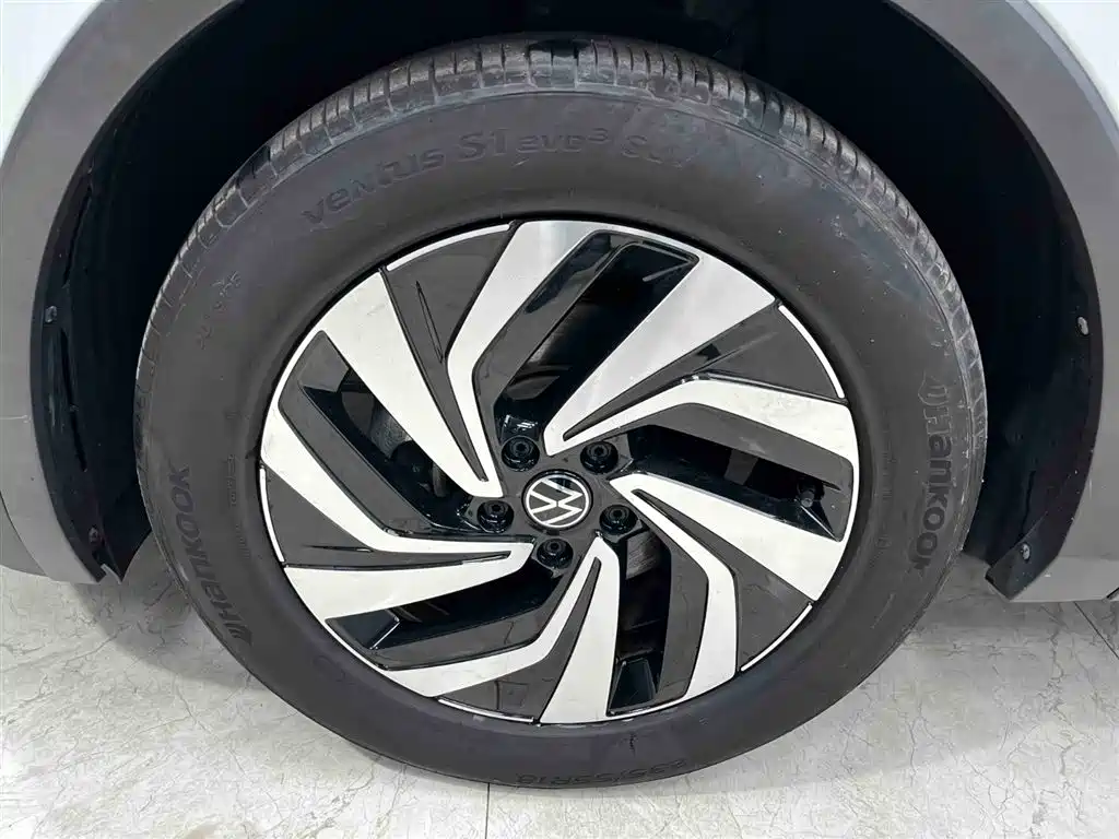 Tiguan L 2023 280TSI automatic two-wheel drive Chaochuang limited edition купить на сайте DeffCars