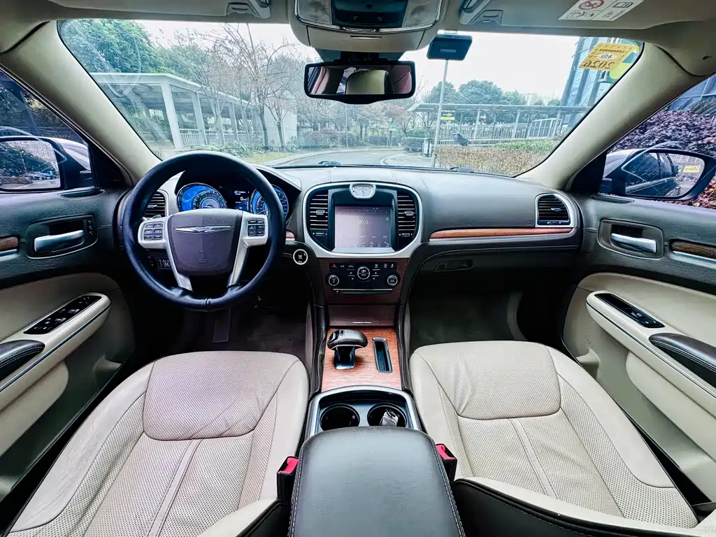 Chrysler 300C imported 2014 3.0L Excellence Edition купить на сайте DeffCars