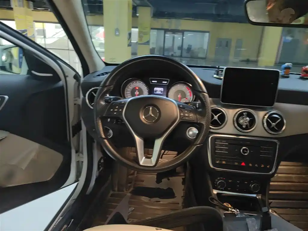 Mercedes-Benz GLA 2015 GLA 220 4MATIC luxury model купить на сайте DeffCars
