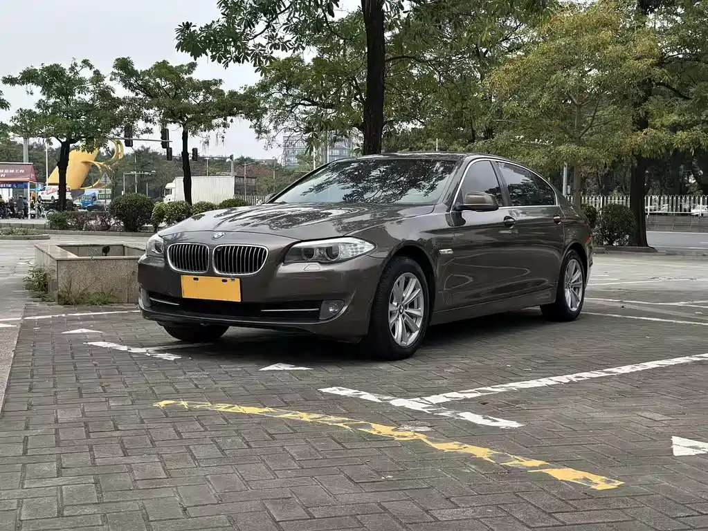 BMW 5 Series 2013 525Li Luxury купить на сайте DeffCars