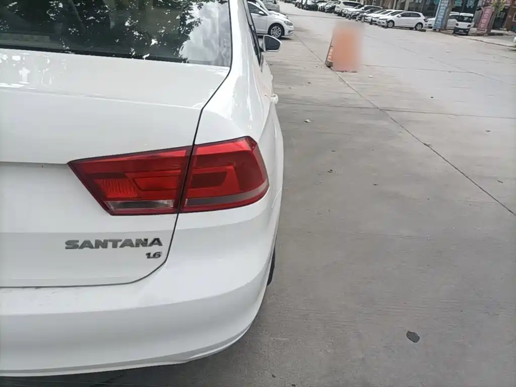 Santana 2013 1.6L Automatic Comfort Edition купить на сайте DeffCars