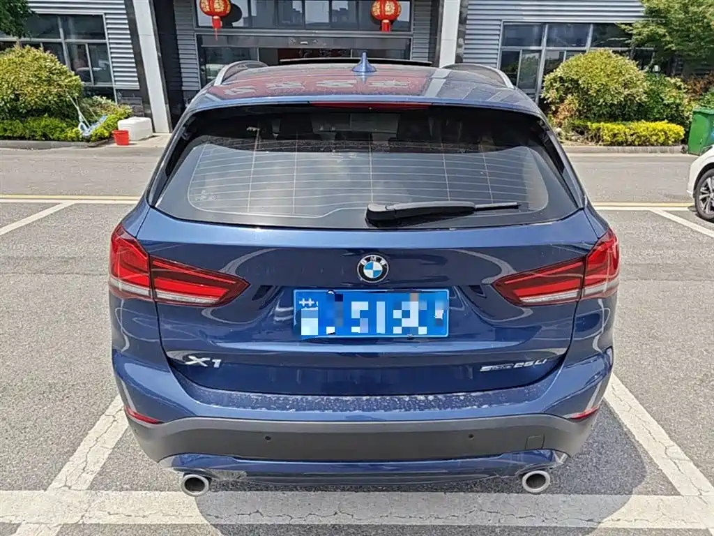 BMW X1 2021 sDrive25Li Leading Model купить на сайте DeffCars