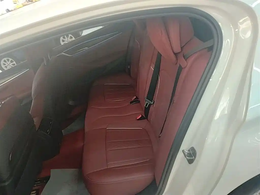 BMW 5 Series New Energy 2022 Model 2 535Le Pioneer Edition M Sports Package купить на сайте DeffCars