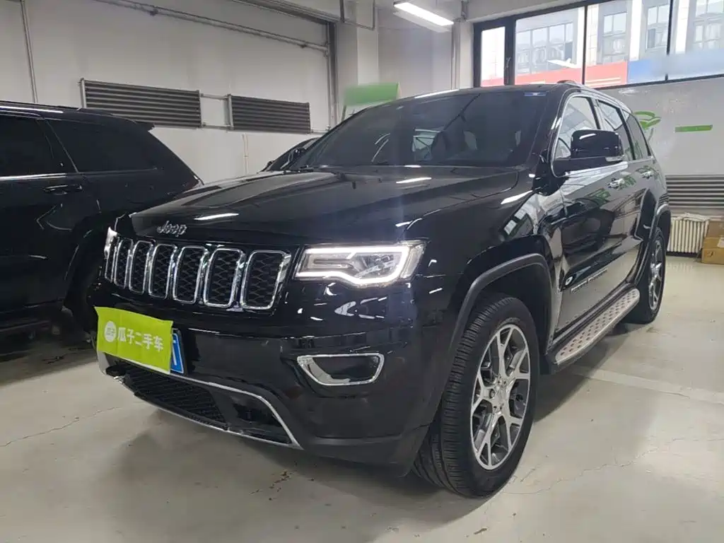 Grand Cherokee imported 2020 3.0L Elite Navigation Edition купить на сайте DeffCars