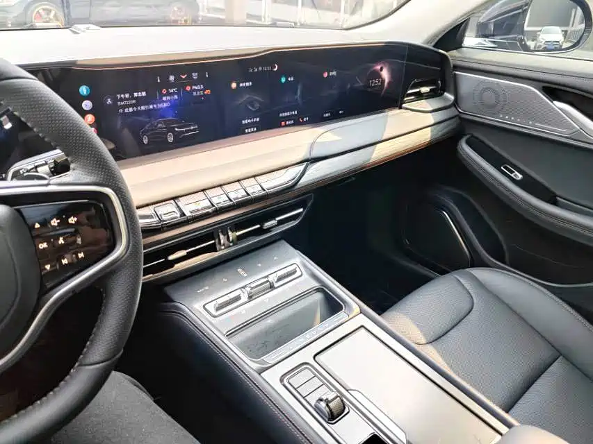 Lincoln Z 2025 2.0T Zunyue Edition купить на сайте DeffCars