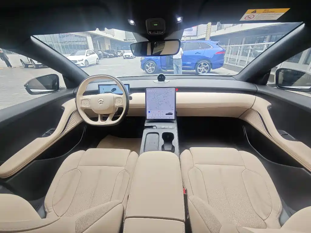 NIO ET5T 2024 model 75kWh Touring купить на сайте DeffCars