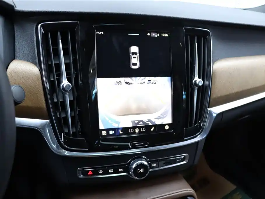 Volvo S90 2024 B5 Zhiyi Luxury Edition купить на сайте DeffCars