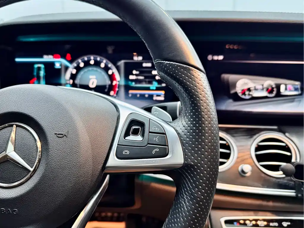 Mercedes-Benz E-Class 2018 E 200 L Sports купить на сайте DeffCars