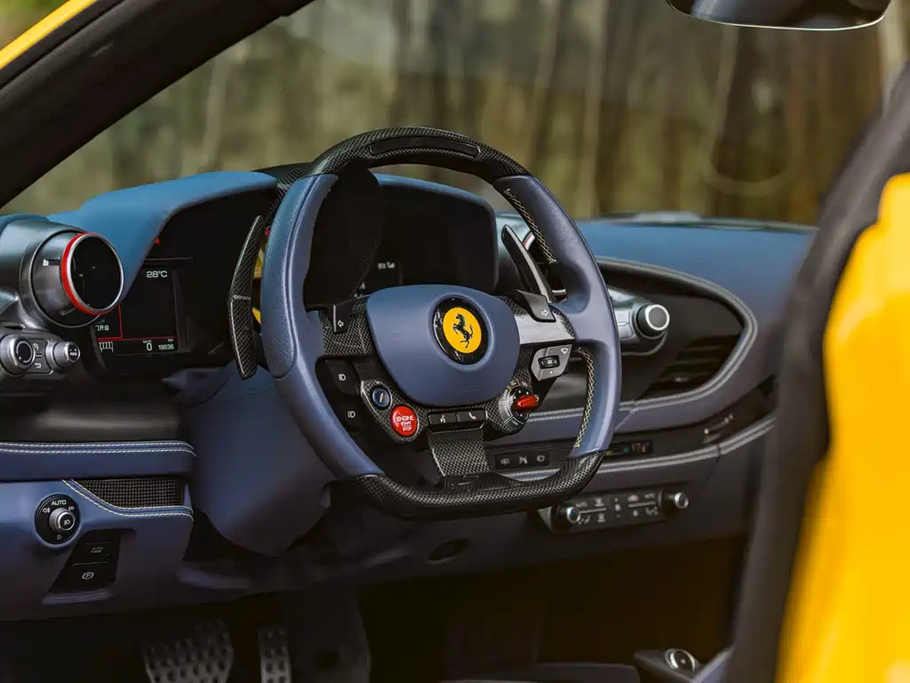 Ferrari F8 2020 Spider 3.9T V8 купить на сайте DeffCars