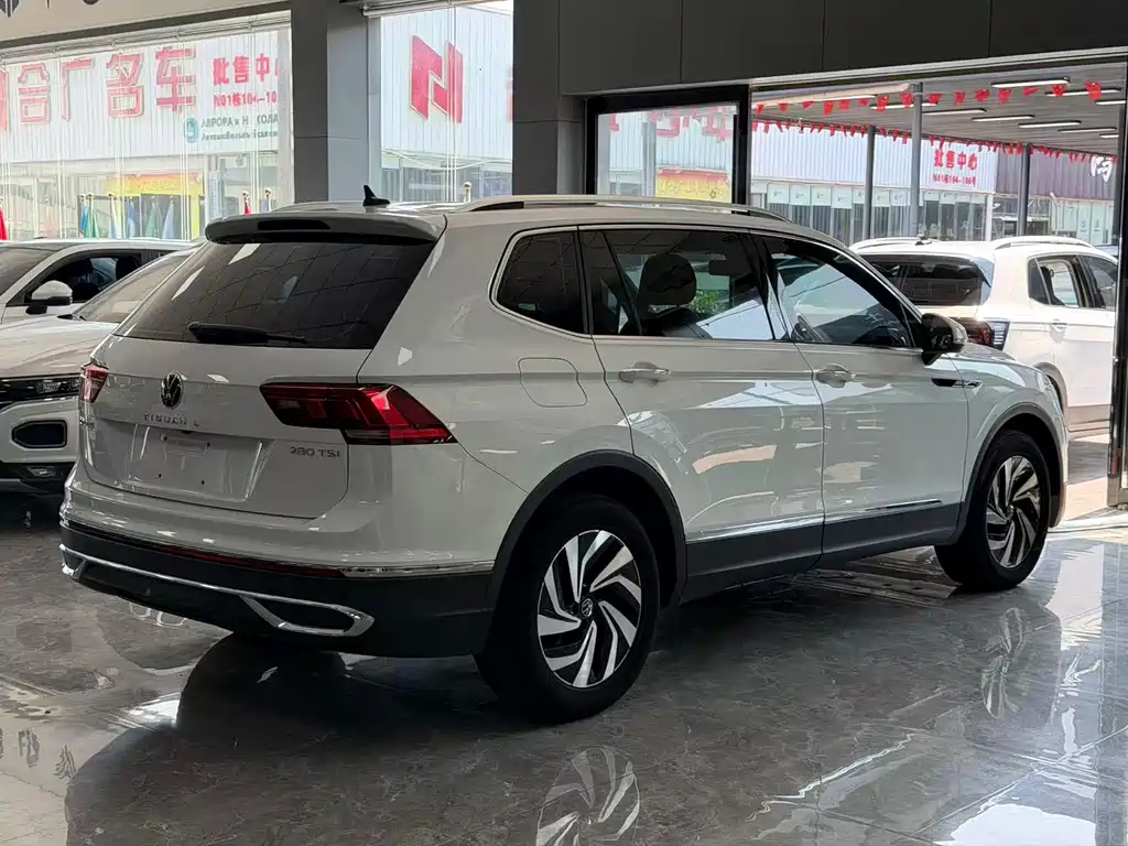 Tiguan L 2023 280TSI automatic two-wheel drive Chaochuang limited edition купить на сайте DeffCars