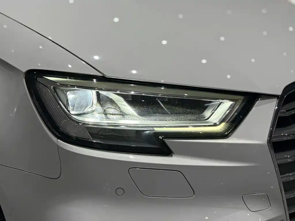 Audi A3 2020 Limousine 35 TFSI Fashion Type National V купить на сайте DeffCars