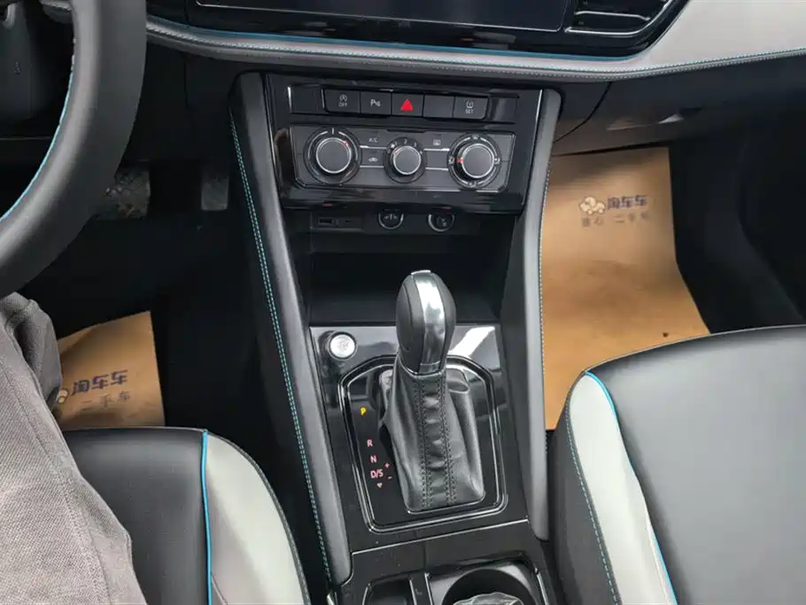 Jetta VS5 2024 280TSI automatic high-gloss version купить на сайте DeffCars