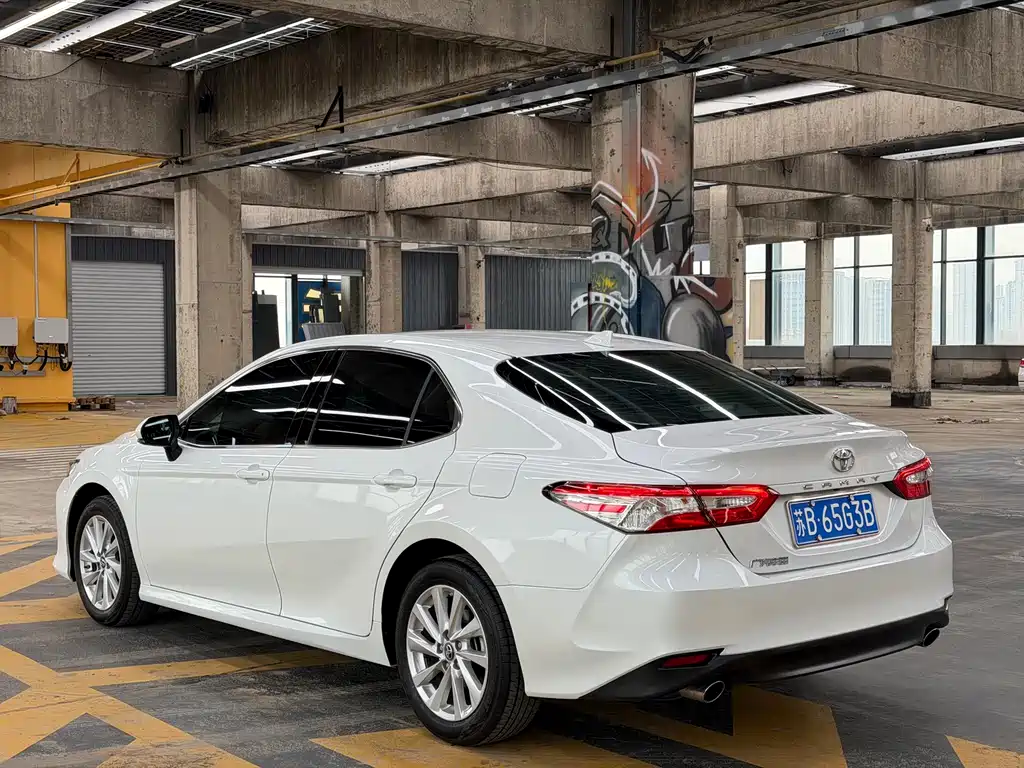 Camry 2024 2.0E Elite Edition купить на сайте DeffCars