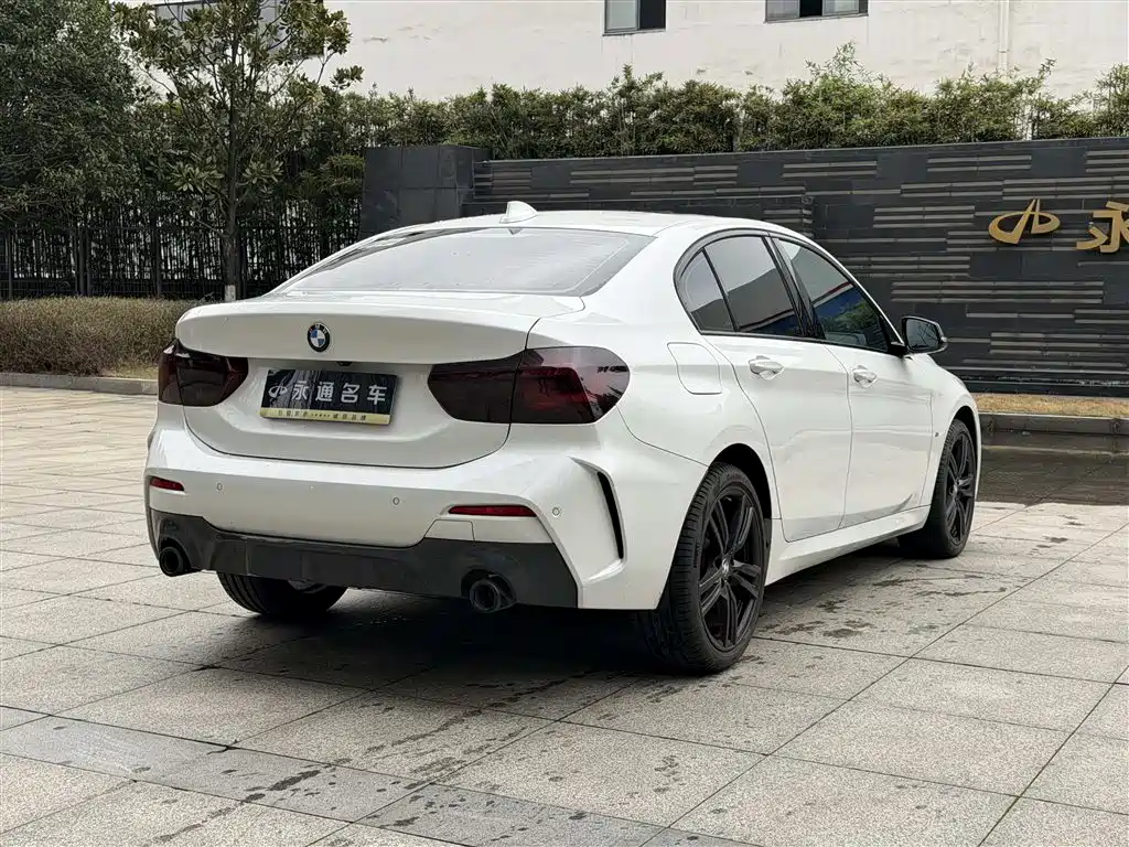 BMW 1 Series 2023 125i M Sports Night Edition купить на сайте DeffCars