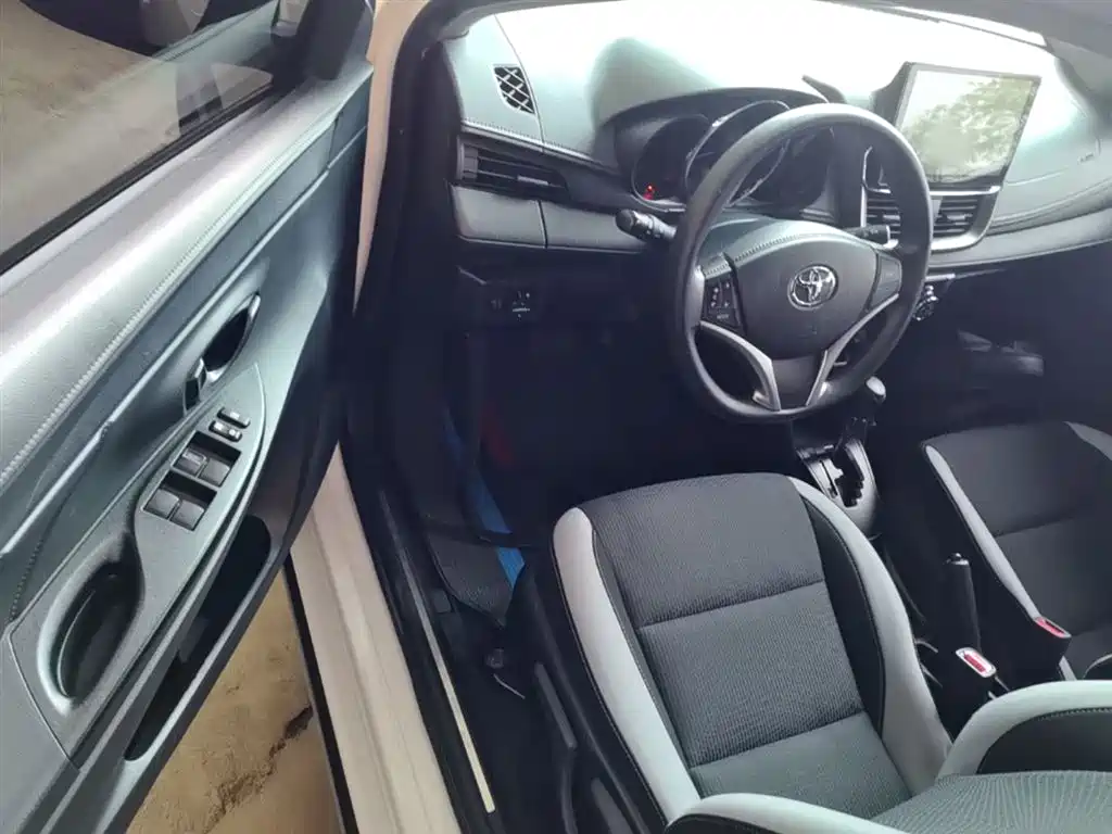 YARiS L Zhixuan 2022 model Zhixuan X 1.5L CVT leading PLUS version купить на сайте DeffCars
