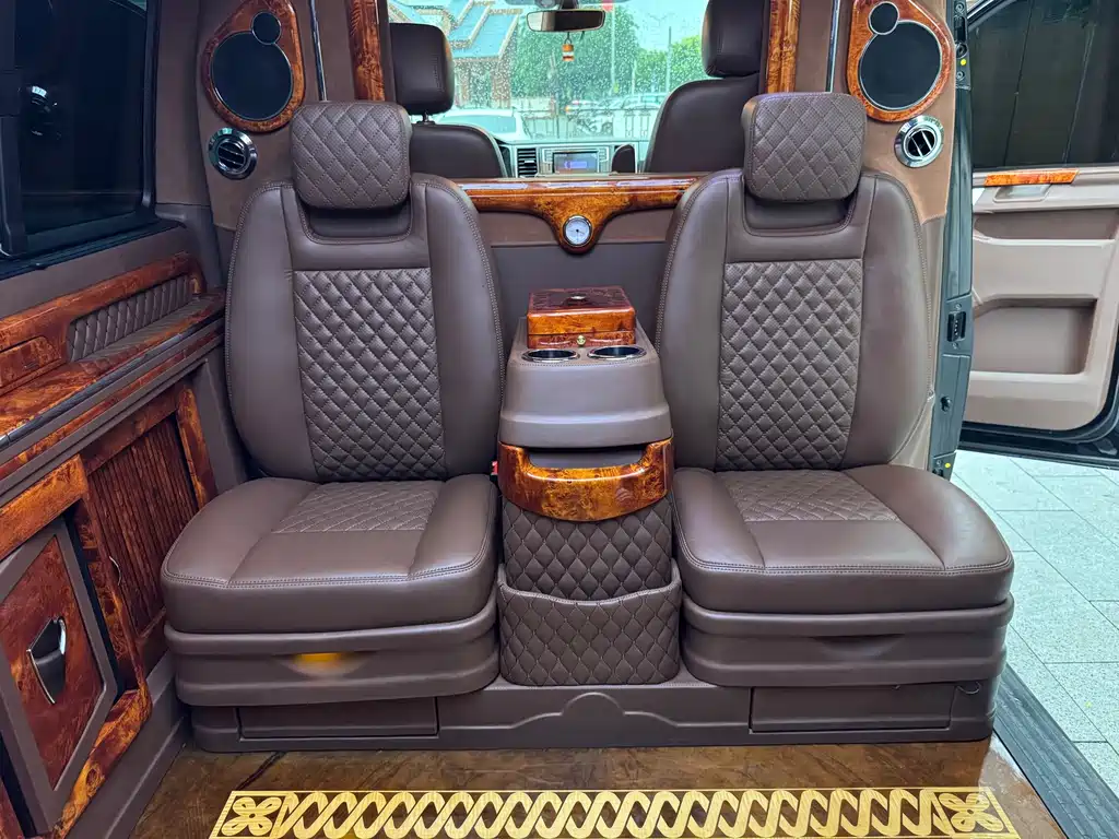 Kailuwei 2018 2.0TSI four-wheel drive luxury version 7 seats купить на сайте DeffCars